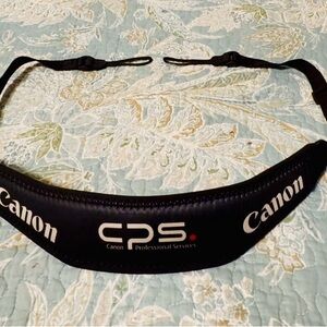 Cannon CPS padded camera strap w/quick release, like new, no flaws.